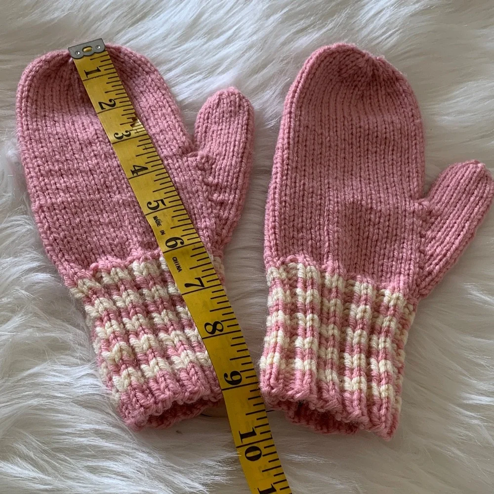 NWOT Girl’s Handmade All Wool Pink Cream Mittens